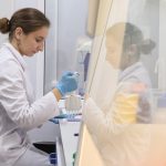 美國病患二次感染更嚴重!研究:暗示疫苗效力可能有限