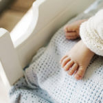 英7月大女嬰在家「遭寵物狗狠咬」! 頭部重傷身亡