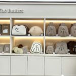 這麼可愛太犯規! The Butters奶油家族「聯名布丁狗」全新快閃店 翻轉抱枕、澎澎綁結包一次收